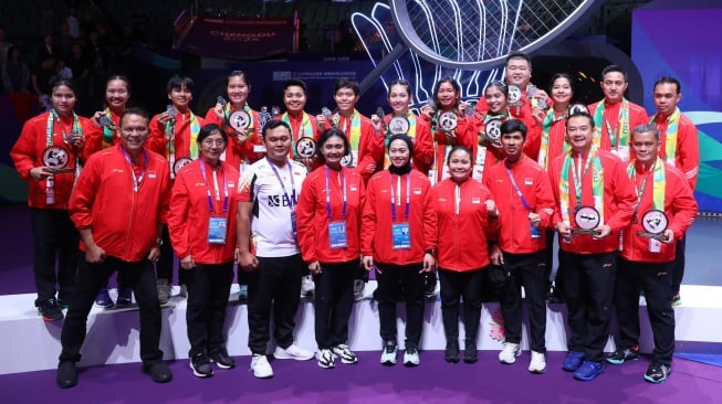 Tim putri Indonesia menjadi runner-up Piala Uber 2024 setelah takluk 0-3 dari China di laga final, Minggu (5/5/2024) di Chengdu, China. [Dok. PBSI]