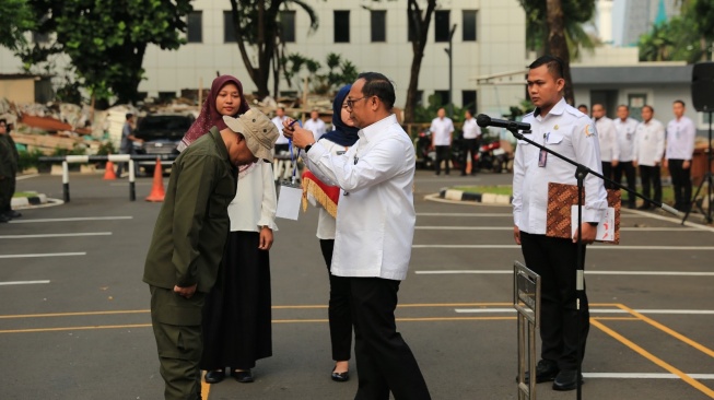 Sekjen DPD RI Rahman Hadi Melepas 96 P3K Diklat Latsar Ke Rindam Jaya