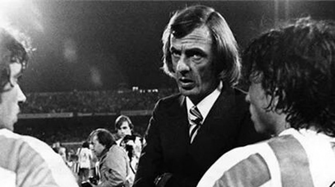 Pelatih Legenda Argentina Cesar Luis Menotti Meninggal Dunia