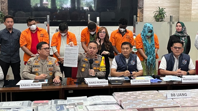 Kasus Penipuan Perusahaan Singapura Rp32 Miliar, Bareskrim Tangkap Tiga WNI dan Dua Warga Nigeria