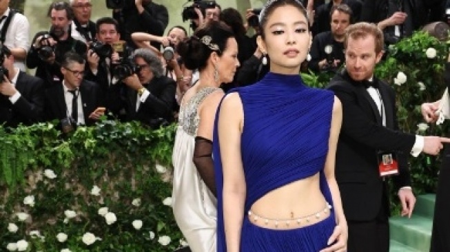 Potret Seksi Jennie Blackpink di Met Gala 2024: Mewah Pakai Cincin Rp 300 Juta