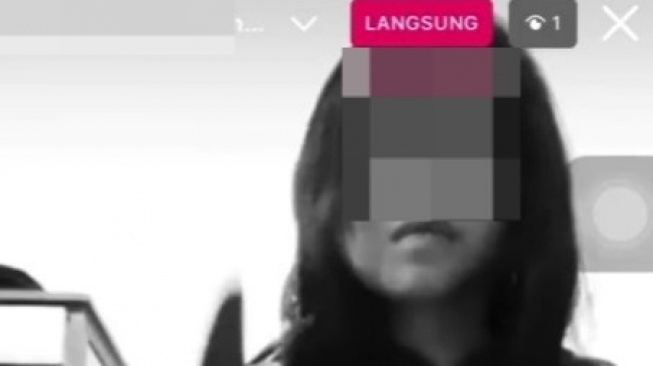 Viral Bocah di Pontianak Pamer Sajam saat Live Instagram, Netizen: Pasti Mau Panen Sawit