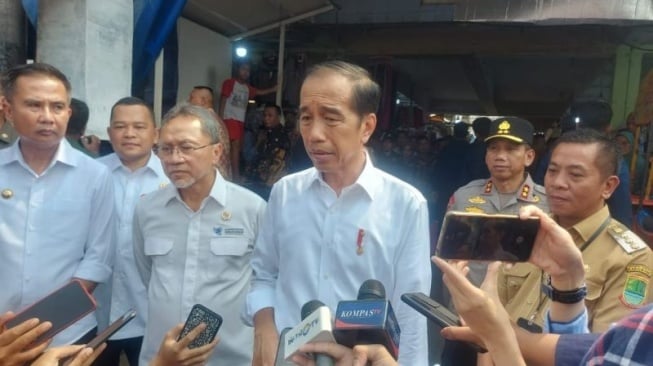 Dengar Fotonya Dicopot PDIP, Jokowi Keluarkan Reaksi Begini