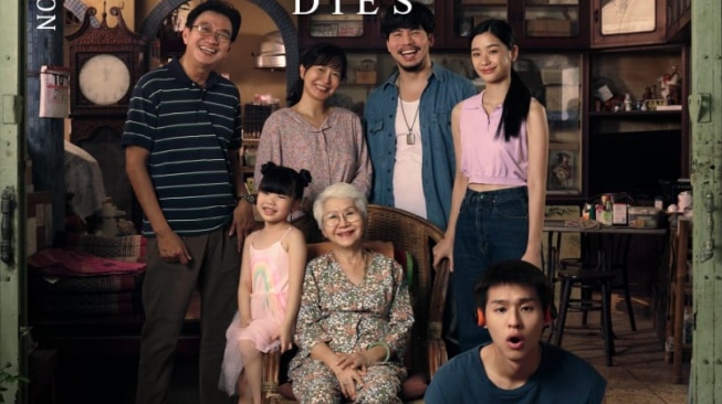 Humor dan Haru Bersatu di Film Thailand 'How to Make Millions Before Grandma Dies'