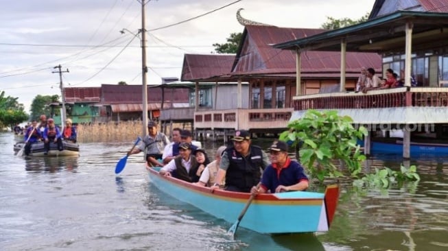 Penampakan Rumah Panggung di Kabupaten Wajo Saat Dilanda Banjir