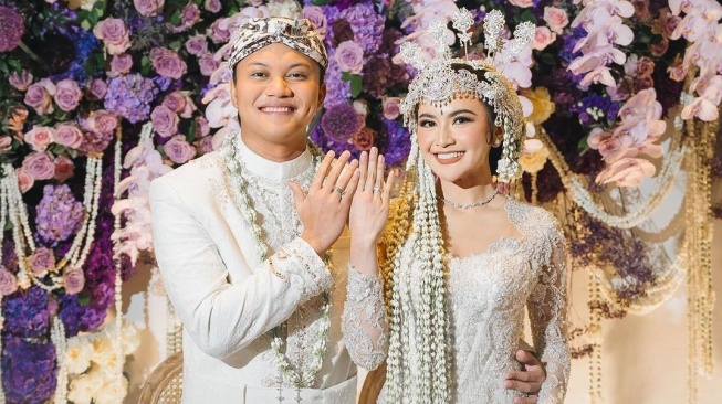 Fakta Siger Sunda yang Dipakai Mahalini saat Akad Nikah, Ternyata Karya Desainer Langganan Lady Gaga