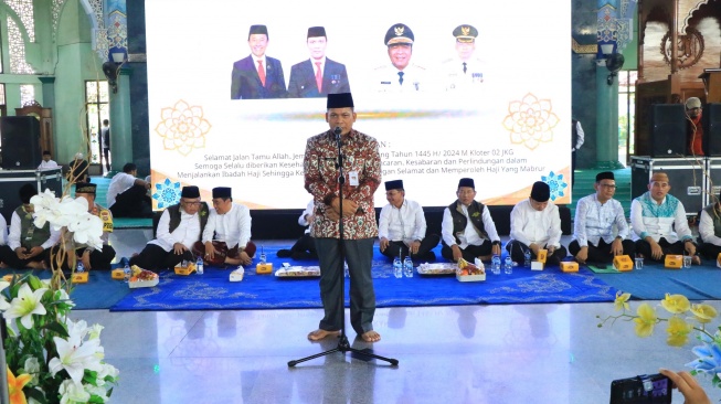 431 Calon Haji Kota Tangerang Berangkat ke Tanah Suci, Pj Wali Kota Pesan Utamakan Ibadah dan Jalani Sepenuh Hati