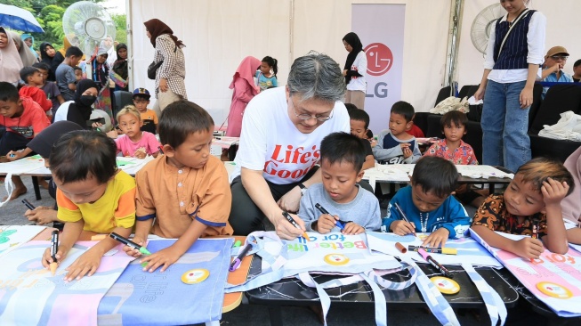 Penutup Rangkaian Better Life for All, LG Distribusikan 3.000 Paket Makanan