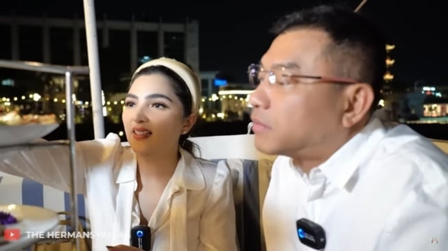 Potret Anang dan Ashanty Rayakan Anniversary ke-12 (YouTube/The Hermansyah A6)