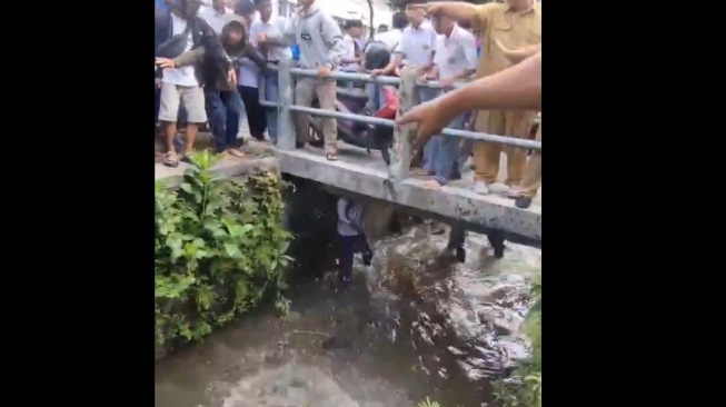 Ramai Pelajar Diduga Tawuran di Umbulharjo, Satu Orang Terduga Pelaku Kabur hingga Sembunyi di Bawah Jembatan