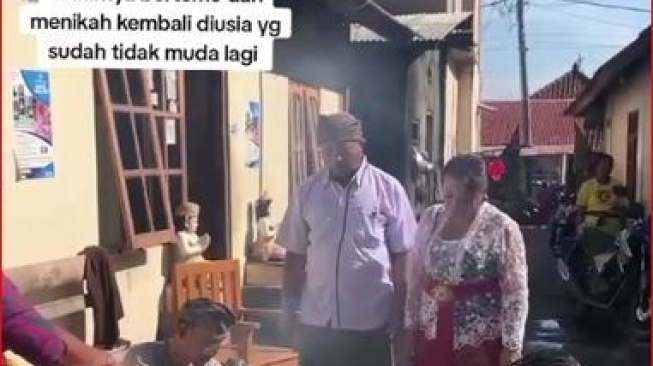 Cinta Sejati, Pasangan Asal Bali Ini Menikah Lagi Setelah 20 Tahun Cerai