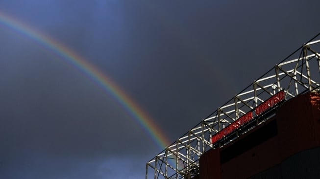 Stadion Old Trafford milik Manchester United. [PAUL ELLIS / AFP]