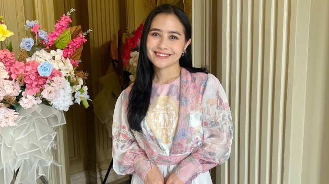 Prilly Latuconsina Risih Masih Dijodohkan dengan Aliando, Warganet Kecewa: Harusnya Diam Aja