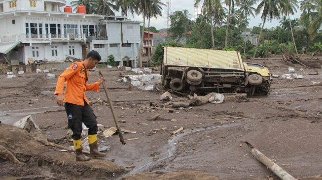 Terus Bertambah, Korban Meninggal Dunia Banjir Lahar Hujan Gunung Marapi Mencapai 50 Orang