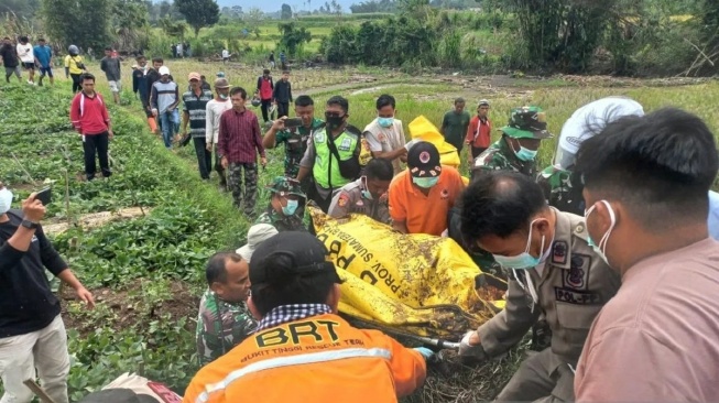 Korban Banjir Lahar Gunung Marapi di Agam Terseret 5 Kilometer, Mayatnya Ditemukan di Pesawahan