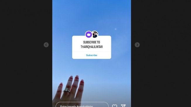 Cincin lamaran Aaliyah Massaid. (Instagram/@thariqhalilintar)