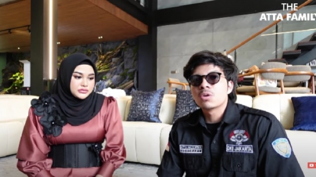 Aurel Hermansyah dan Atta Halilintar. (YouTube/AH)