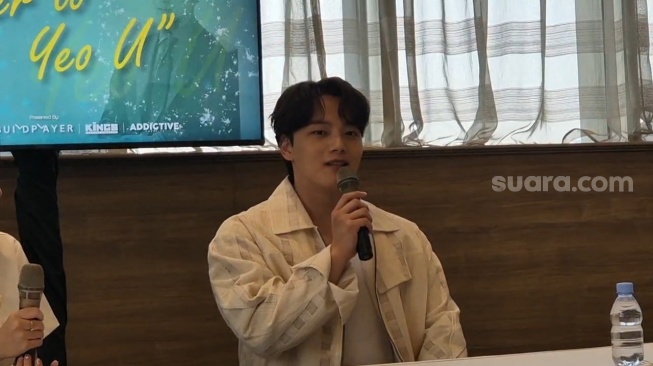 Yeo Jin Goo saat konferensi jelang Fan Meeting di iNews Tower, Kebon Sirih, Jakarta Pusat pada Sabtu (18/5/2024) [Suara.com/Rena Pangesti]