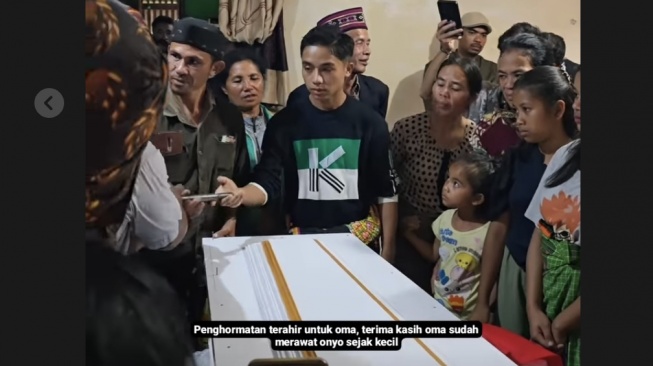 Betrand Peto berikan penghormatan terakhir [Instagram]