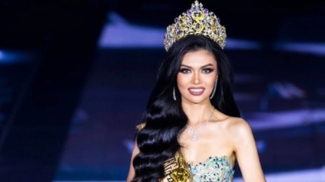 Nova Liana Jadi Pemenang Miss Mega Bintang Indonesia 2024, Ivan Gunawan Ikut Bangga