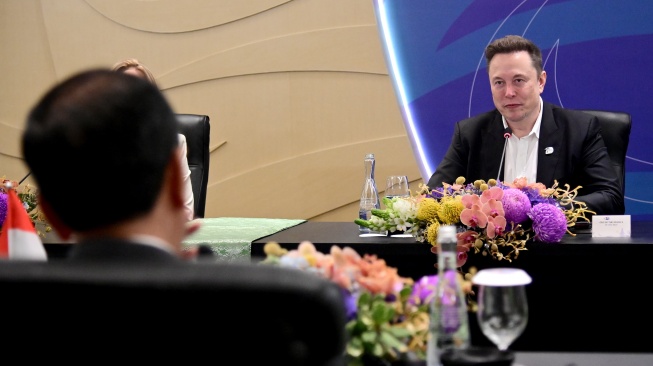 Presiden Joko Widodo dan Elon Musk melakukan pertemuan di sela-sela World Water Forum ke-10 di Bali International Convention Center (BICC), Badung, Bali, Senin (20/5/2024). [Foto: Muchlis Jr - Biro Pers Sekretariat Presiden]