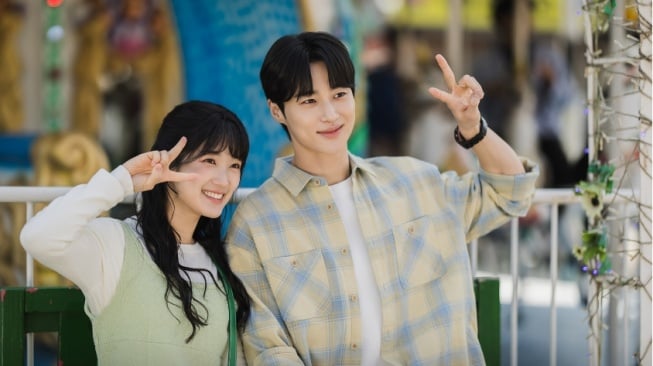 Spoiler Drama Korea 'Lovely Runner' Episode 13: Kejutan Ulang Tahun Im Sol