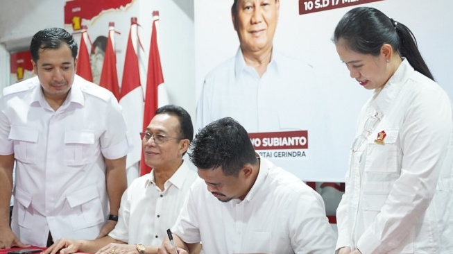 Wali Kota Medan, Bobby Nasution resmi menjadi kader Gerindra dan memutuskan maju sebagai bakal calon gubernur Sumatera Utara. [IG @/bobbynst]