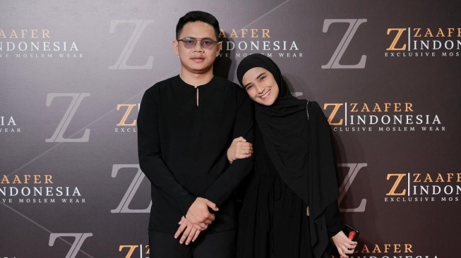 Nadya Mustika dan Iqbal Rosadi. [Instagram]