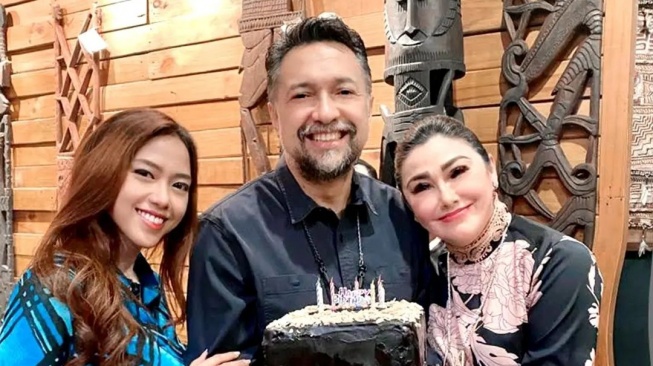 Potret Nicole Christy Anak Angkat Nia Zulkarnaen dan Ari Sihasale. (Instagram/nicolechristy.o)