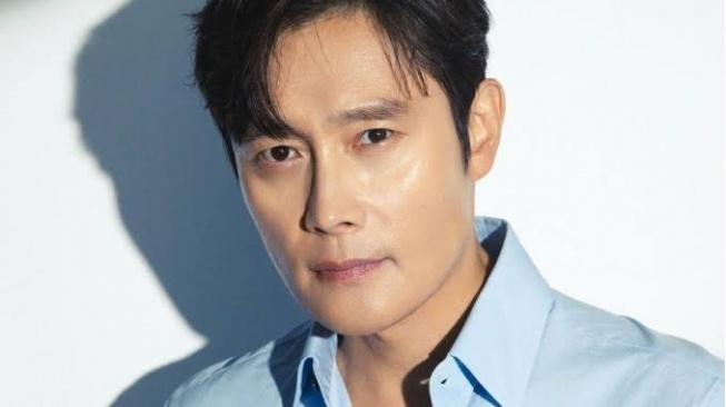 4 Rekomendasi Film Top Korea yang Dibintangi Aktor Veteran Lee Byung Hun