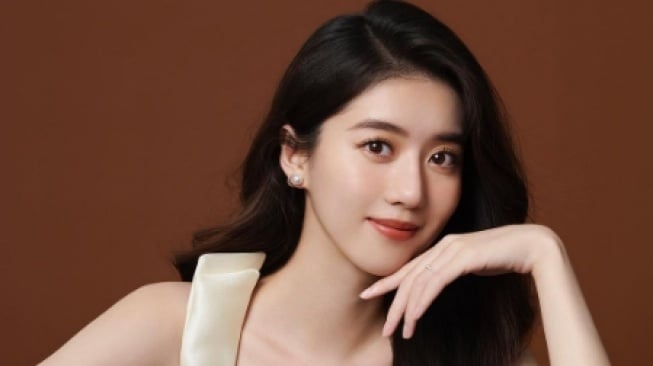 3 Drama China Romantis yang Dibintangi Eleanor Lee, Terbaru Ada Orange Soda