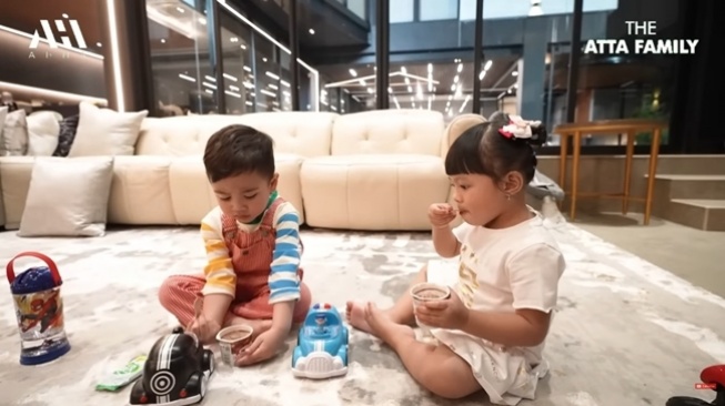 Potret Playdate Anak-anak Geng Cendol (YouTube/AH)