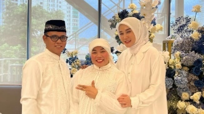 Potret Kedekatan Marissya Icha dengan Keluarga Fuji. (Instagram/@marissyaichareal)