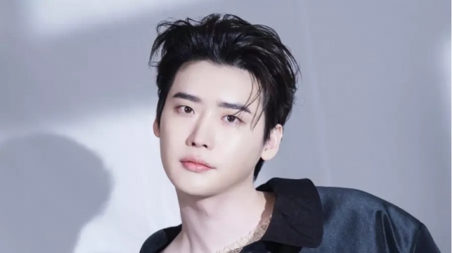 Lee Jong Suk Tampil Jadi Cameo di Film 'The Plot', Dibintangi Kang Dong Won