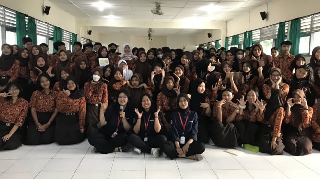 Yoursay Goes to School ke SMA Negeri 1 Depok, Edukasi Peserta Didik Jurnalistik Dasar dan Media Sosial