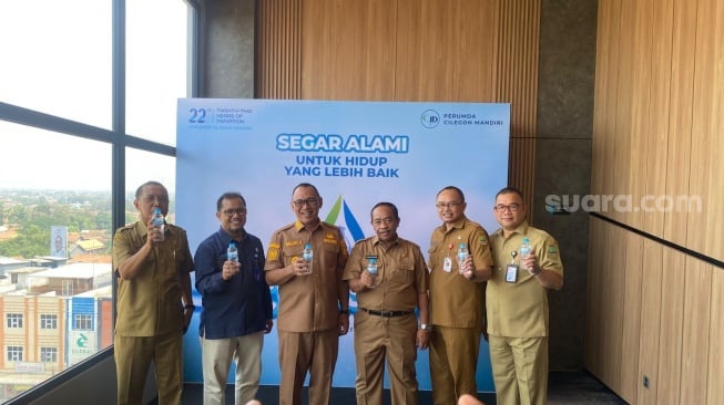 Ditangan Helldy Agustian, Cilegon Jadi 'Air Mineral Kemasan'