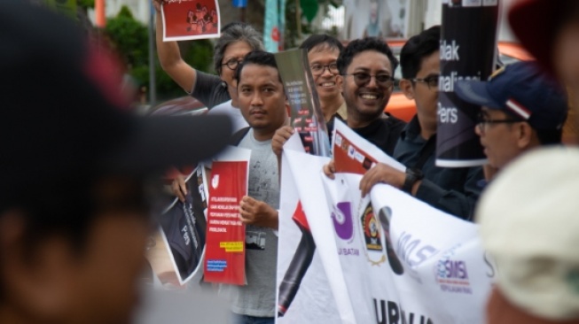 Jurnalis Batam Demo Tolak RUU Penyiaran, Ketua DPRD: Berpotensi Orde Baru