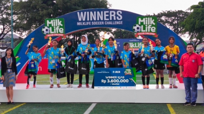 Turnamen sepak bola putri usia muda, Milklife Soccer Challenge Jakarta Series 1 2024 di Kingkong Soccer Arena, Jakarta Timur, Selasa (28/5/2024). [Dok. Istimewa].