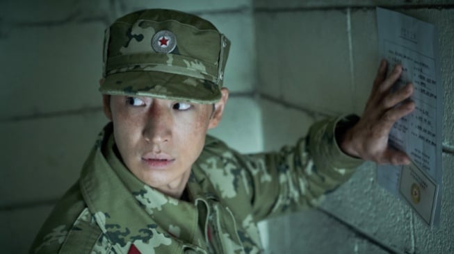 Jadi Tentara Korea Utara, Ini Karakter Lee Je Hoon dalam Film 'Escape'