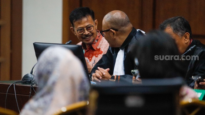 Terdakwa kasus pemerasan dan gratifikasi di Kementerian Pertanian, Syahrul Yasin Limpo saat mengikuti sidang lanjutan di Pengadilan Tipikor, Jakarta, Rabu (29/5/2024). [Suara.com/Alfian Winanto]