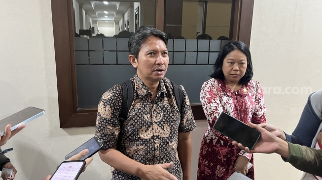 Sekjen Asosiasi Satelit Indonesia (ASI) Sigit Jatiputro saat ditemui di Kantor KPPU, Jakarta, Rabu (29/5/2024). [Suara.com/Dicky Prastya]