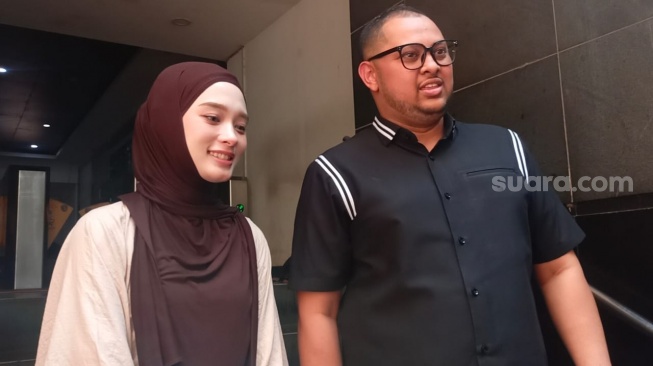 Inara Rusli Lega Cabut Laporan Dugaan Zina pada Virgoun dan Tenri Ajeng