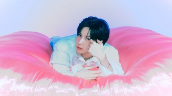 Ulasan Taemin 'Just Me and You': Konsep Me Time saat Overthinking dan Lelah