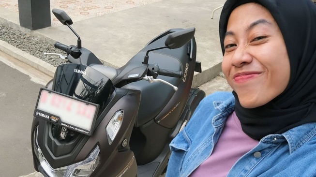 Ekspresi Ceria Megawati Mejeng Bareng Motor Baru, 1 Liter Bisa Jalan dari Bogor ke Tangsel