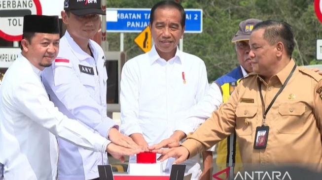 Tol Bangkinang-Pangkalan Diresmikan Presiden, Hubungkan Konsumen dengan Sentra Kawasan Produktif