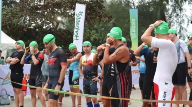 400 Atlet dari 35 Negara Berkompetisi di Bintan Triathlon 2024