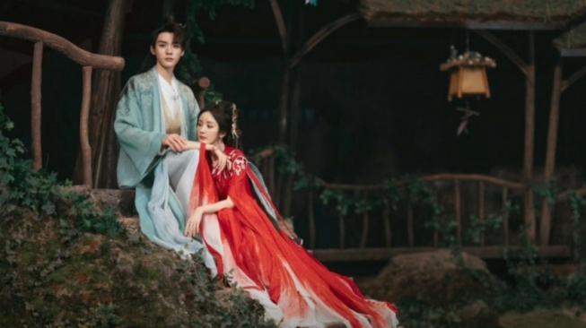 Sinopsis Fox Spirit Matchmaker 1 Episode 1: Yang Mi Melindungi Gong Jun