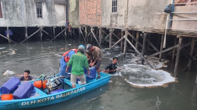 Bakau Terancam Rusak Akibat Tumpahan Minyak di Balikpapan, Pertamina Diminta Bertanggung Jawab