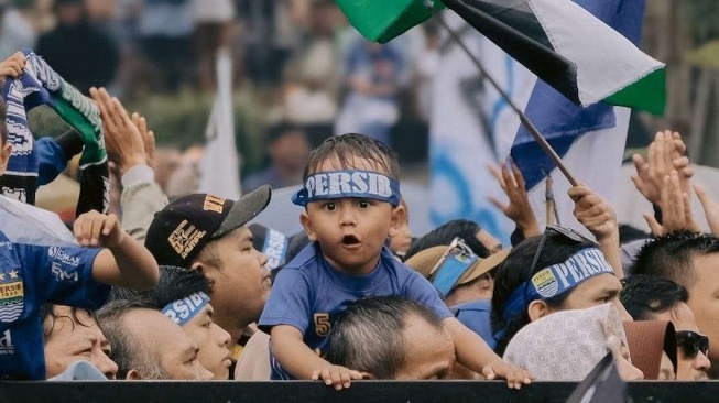 Pawai Kemenangan Persib, Kota Bandung Jadi Lautan Biru