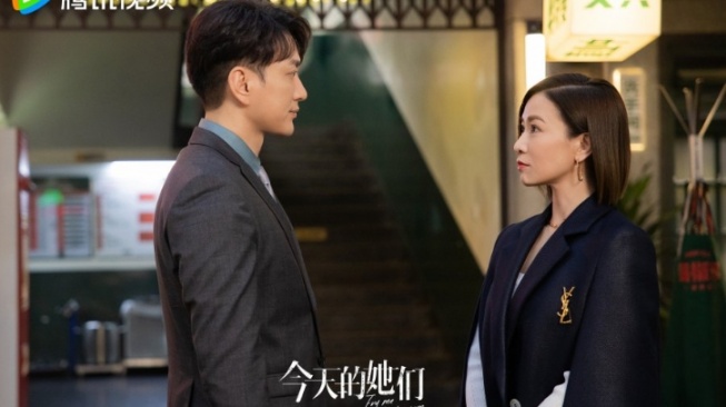 Sinopsis Drama China Fry Me to the Moon. (Mydramalist)